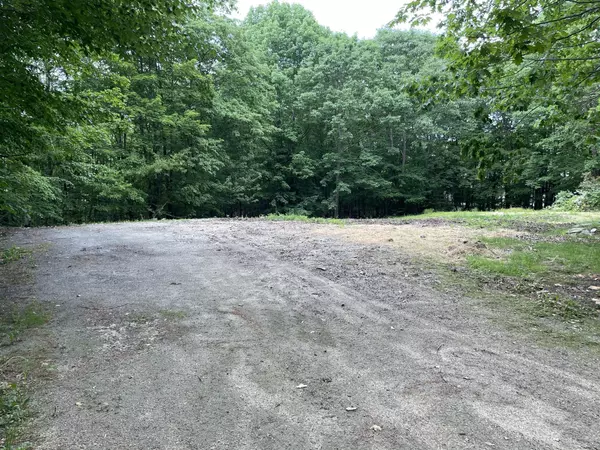 Freeport, ME 04032,67 Farmview LN