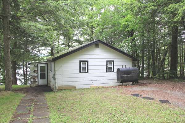 133 Laney RD, Madison, ME 04950