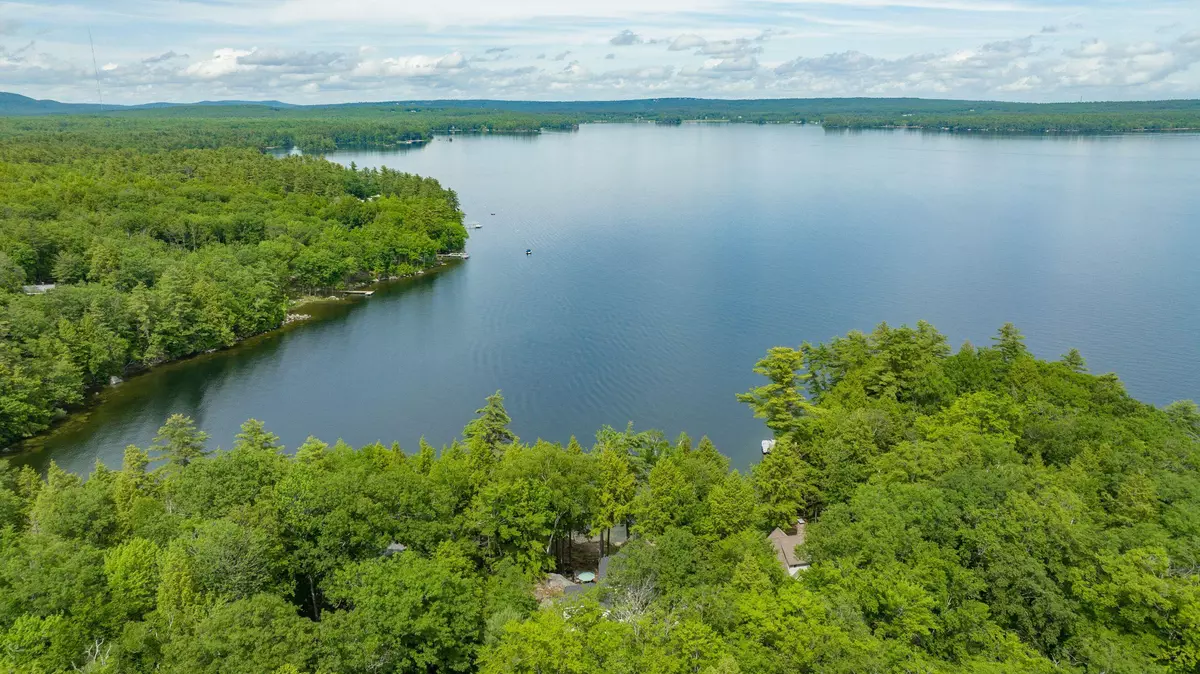 Raymond, ME 04071,2 EAST DR