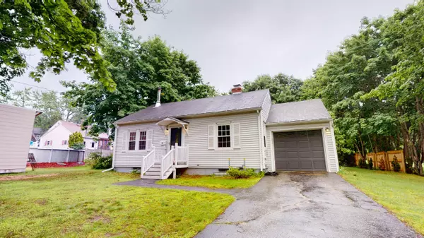 12 Sunset AVE, Auburn, ME 04210
