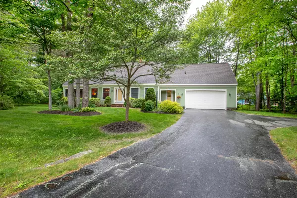 Brunswick, ME 04011,18 Locust LN