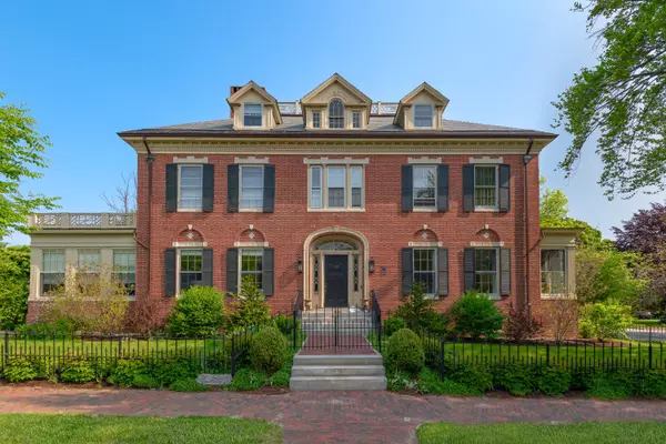 29 Bowdoin ST, Portland, ME 04102