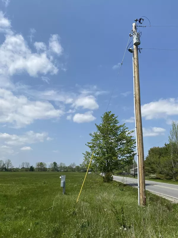 176 Alexander Reed RD, Richmond, ME 04357