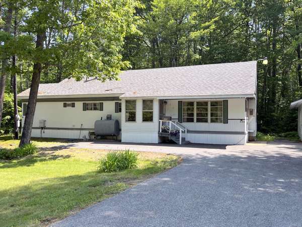 330 Beech Plains RD, Buxton, ME 04093