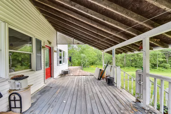 Sidney, ME 04330,13 Jandreau WAY