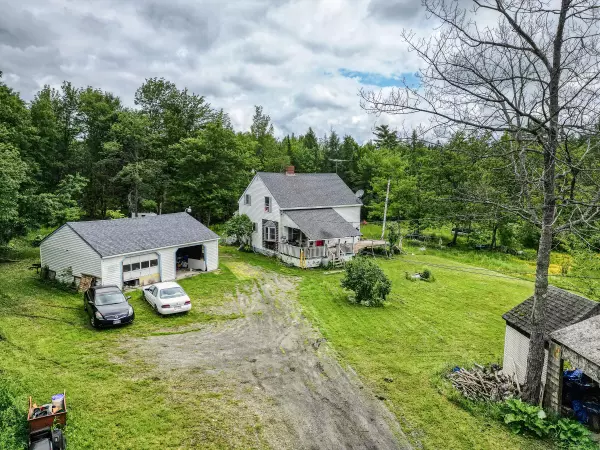 13 Jandreau WAY, Sidney, ME 04330