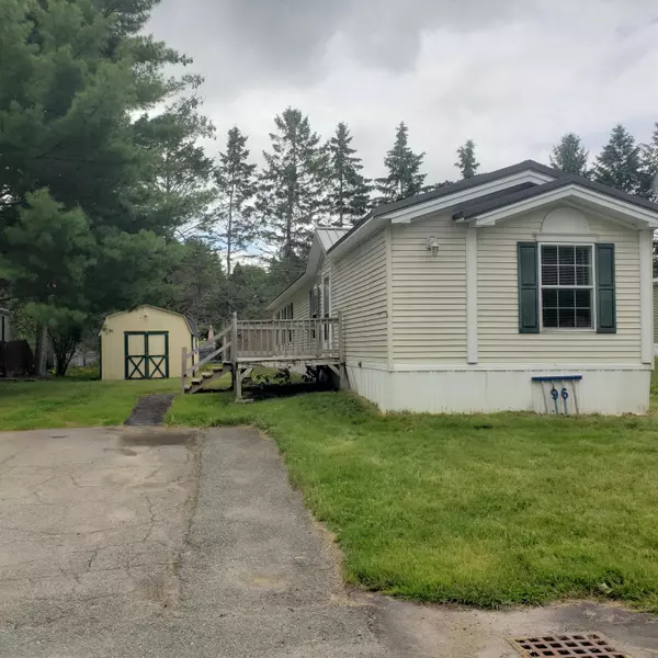 Bangor, ME 04401,96 Pine Circle DR