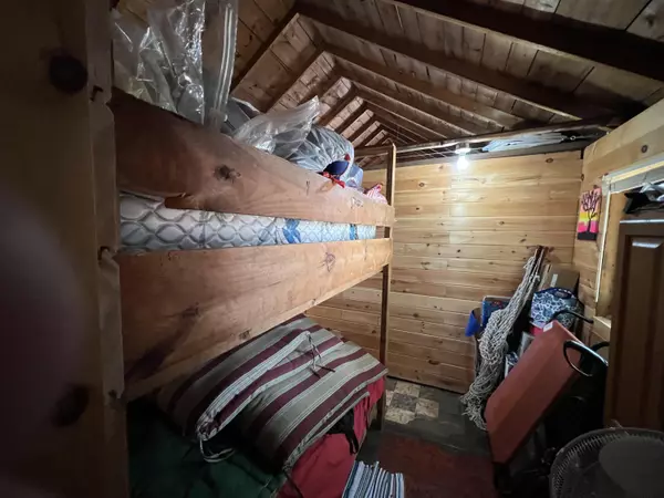 Orland, ME 04472,82 Hartview CIR