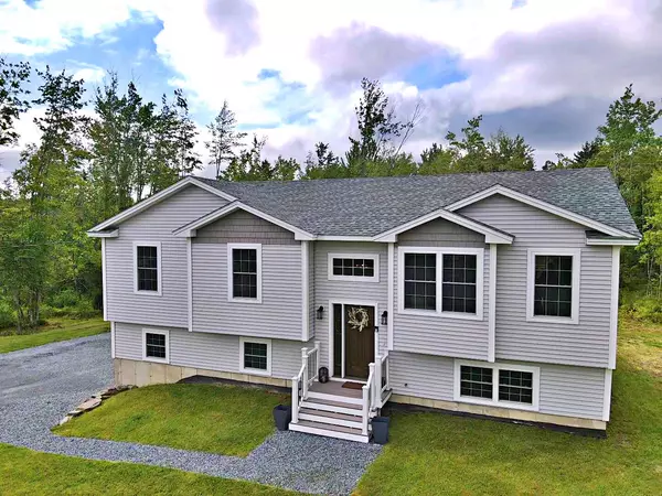 Levant, ME 04456,64 Lindsay DR