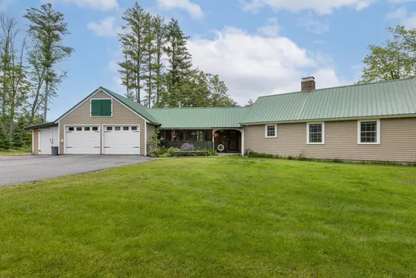 3 Hazel DR, Windham, ME 04062