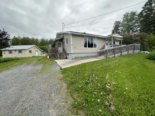 43 Colby Siding RD, Woodland, ME 04736