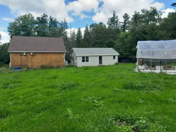 304 Mclain RD, Liberty, ME 04949