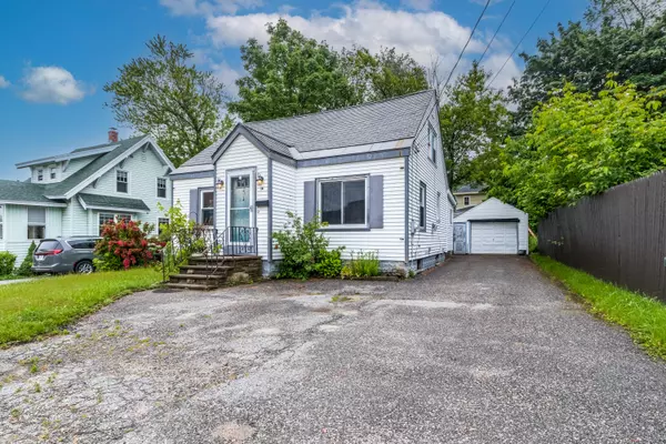 South Portland, ME 04106,16 N Richland ST N