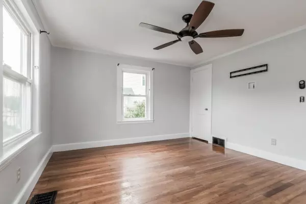 South Portland, ME 04106,16 N Richland ST N