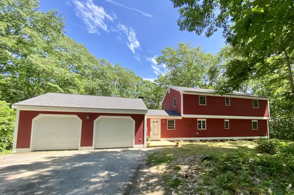 225 Academy Hill RD, Newcastle, ME 04553