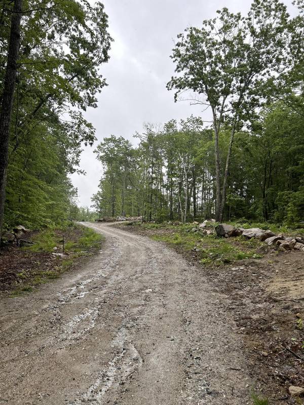 raymond lot 5 Woodstone way, Raymond, ME 04071