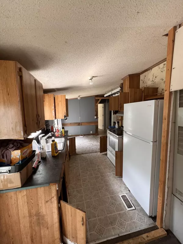 Waldoboro, ME 04572,1291 Union RD