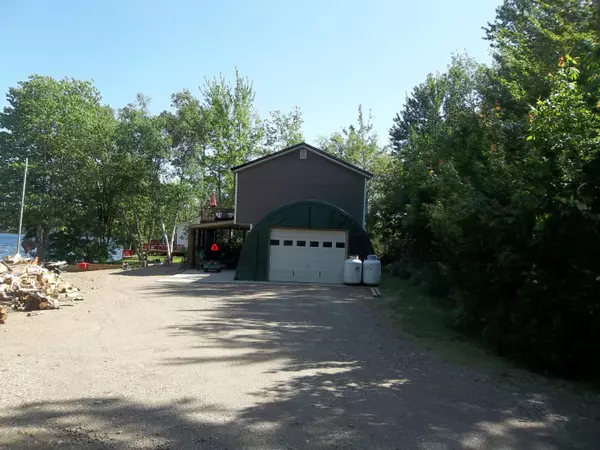 Alexander, ME 04694,36 Maple DR