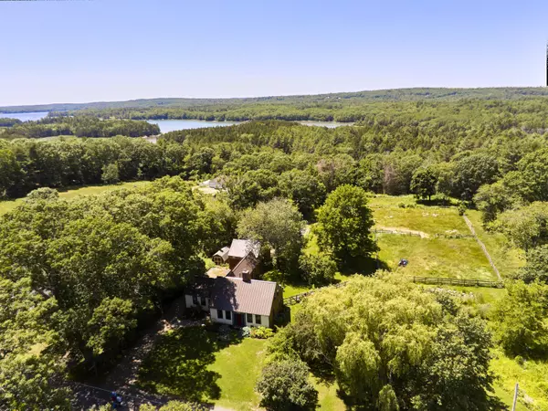 935 Dutch Neck Road RD, Waldoboro, ME 04572