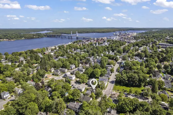 Bath, ME 04530,969 High ST