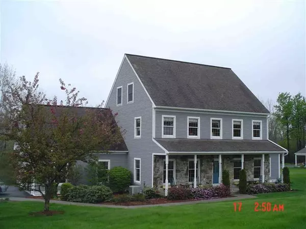 23 Wedgewood DR, Winthrop, ME 04364