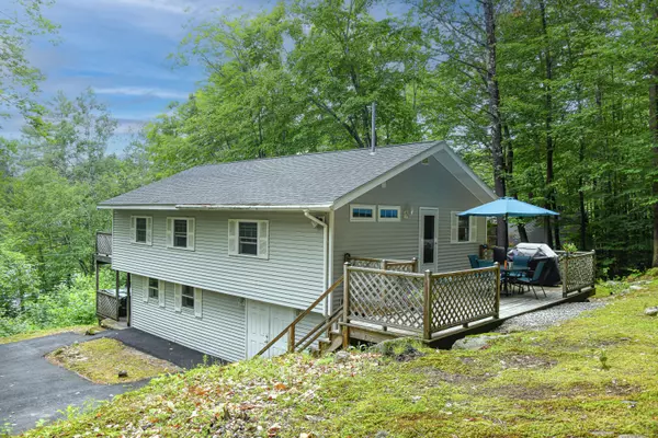 79 Harbor RD,  Naples,  ME 04055