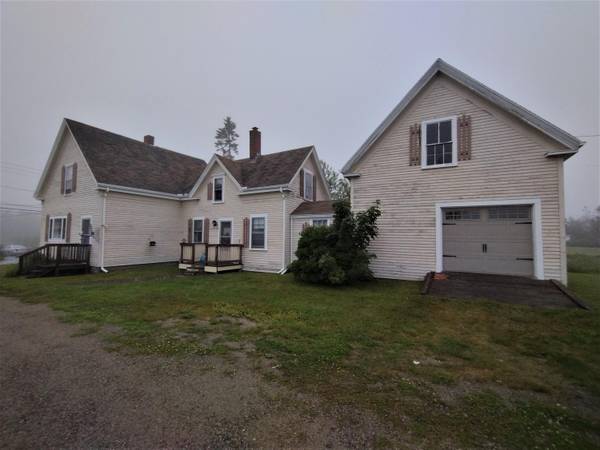 4 Foucher LN, Jonesport, ME 04649