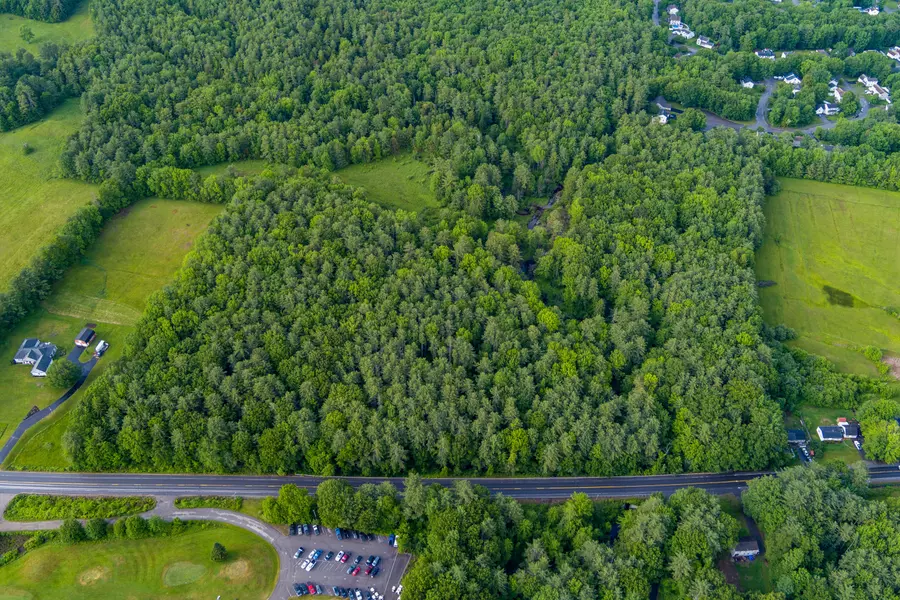 97 New County RD, Saco, ME 04072