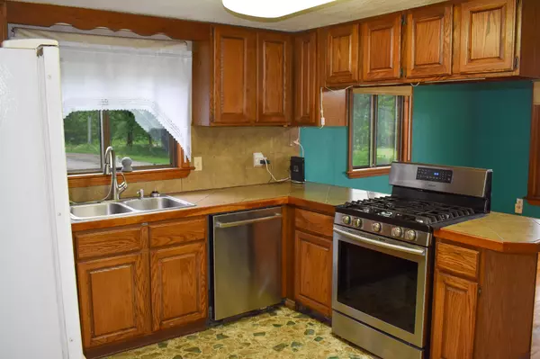 Cambridge, ME 04923,32 Folger LN