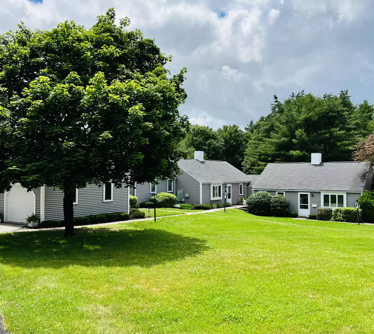 Auburn, ME 04210,6 Hemlock CIR #6