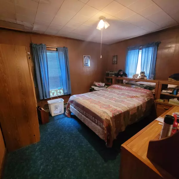 Wilton, ME 04294,17 Kent DR