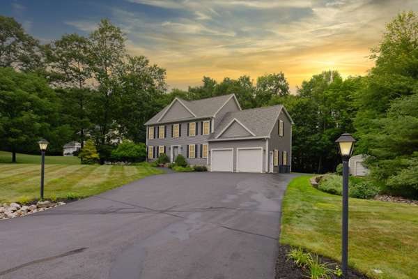 2 Highpointe CIR, Kittery, ME 03904