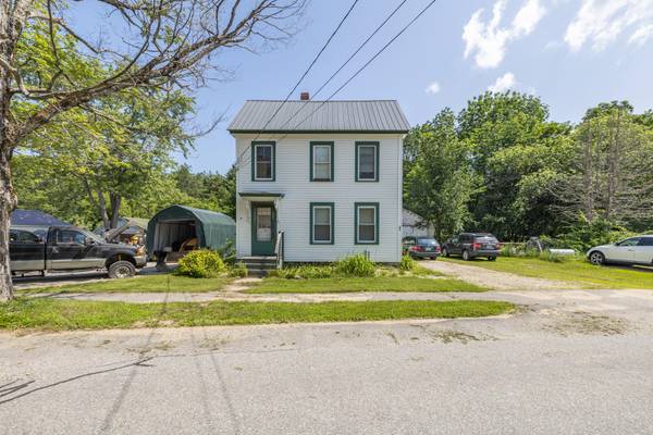 51 Pioneer ST, West Paris, ME 04289