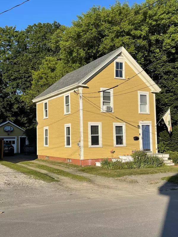 Brewer, ME 04412,54 Chamberlain ST