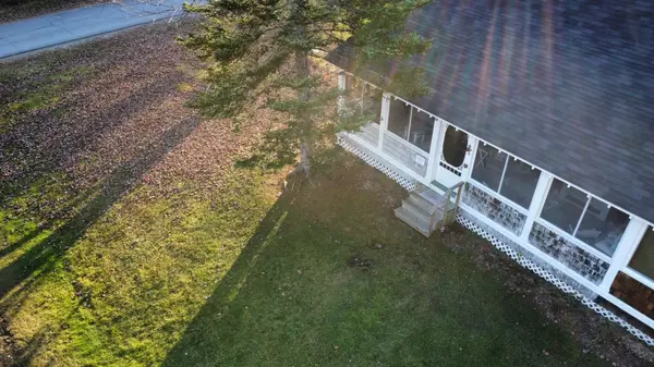 Madison, ME 04950,4 Pickerel RD