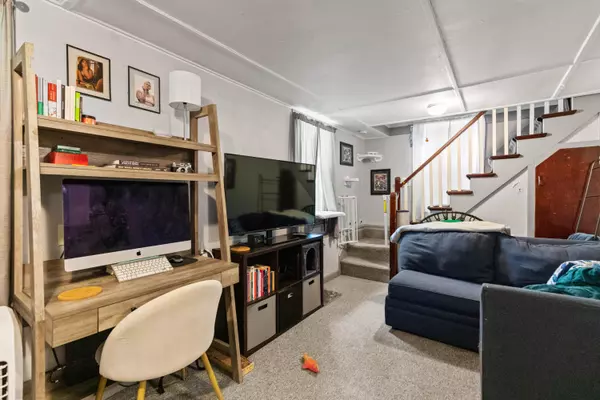 South Portland, ME 04106,1 Villa RD