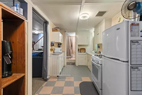 South Portland, ME 04106,1 Villa RD