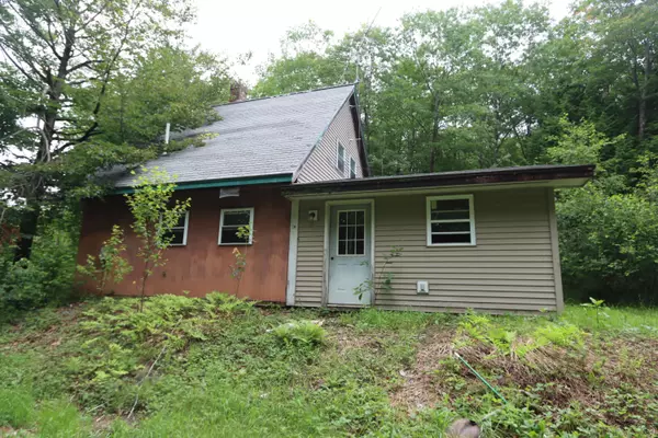 Winthrop, ME 04364,28 Hutchins LN