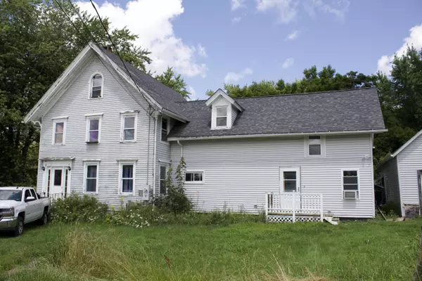 2 Getchell Corner RD, Vassalboro, ME 04989