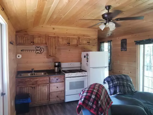 Howland, ME 04448,102 Rivers Edge LN