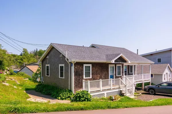 South Thomaston, ME 04858,268 Island RD