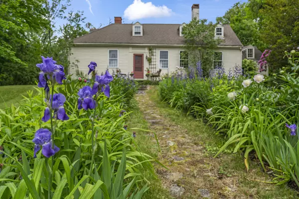 88 Bath RD, Wiscasset, ME 04578