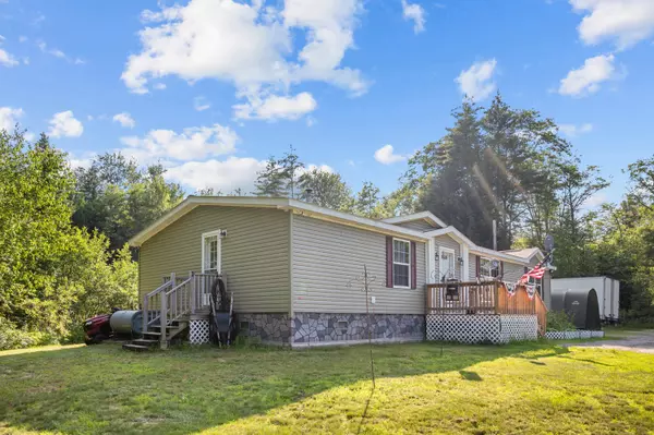 Fryeburg, ME 04037,24 East View LN