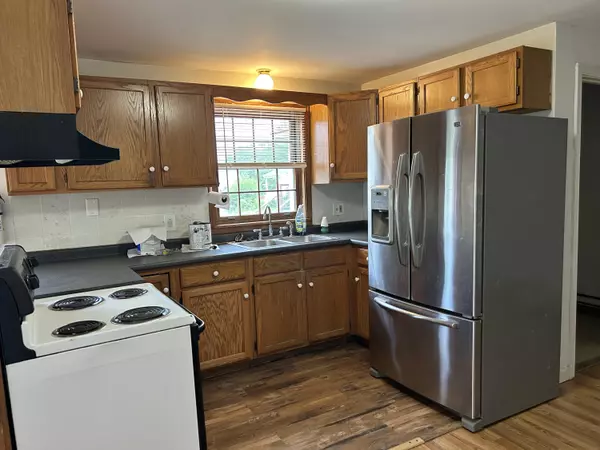 Waterville, ME 04901,136 Carver ST