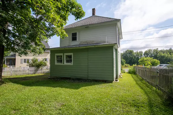 Millinocket, ME 04462,46 Congress ST