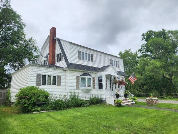 144 State ST, Millinocket, ME 04462