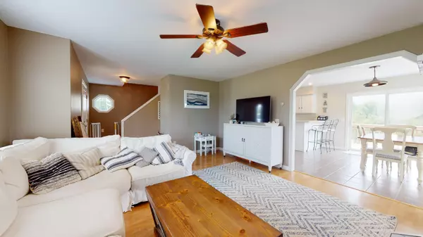 Hudson, ME 04449,4 Maefield LN