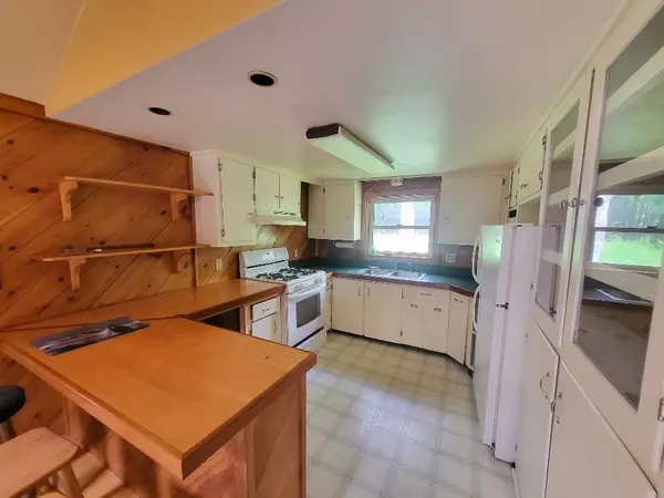 Kingfield, ME 04947,42 Rapid Stream RD