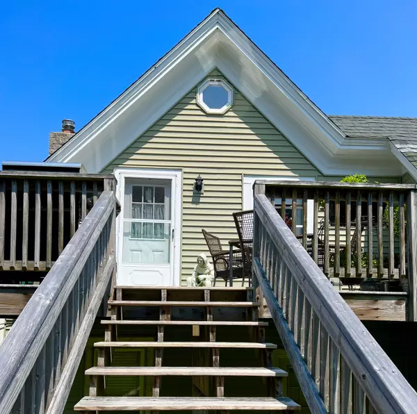 Southwest Harbor, ME 04679,220 Seawall RD