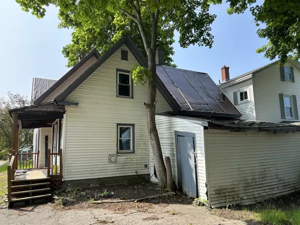 Old Town, ME 04468,14 Union ST